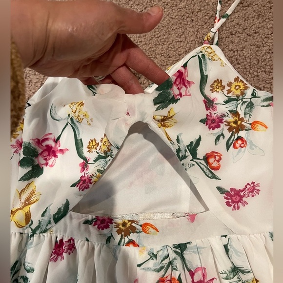 FOREVER 21 Junior Floral White Spaghetti Mini dress with Open Back - Picture 7 of 8